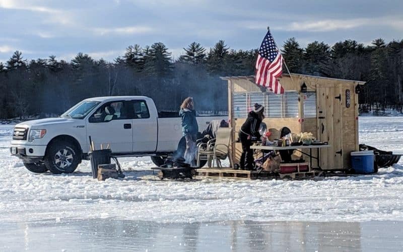 How To Keep Feet Warm While Ice Fishing?